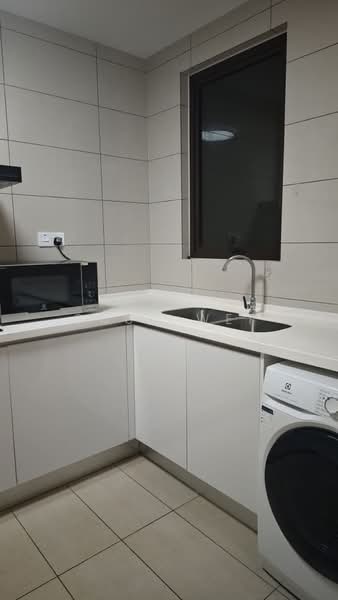 Servis Apartment untuk Disewa di The Park Sky Residence - Chun Wei - Kitchen - PropertyGuru.com.my