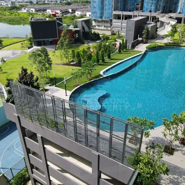Condominium for Sale at Tasik Residency - Alice Kuon - Pool - PropertyGuru.com.my