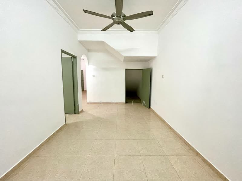 Rumah Teres 2 Tingkat untuk Dijual di Taman Bukit Setongkol Jaya (Kuantan) - Alan Tan - Dining - PropertyGuru.com.my