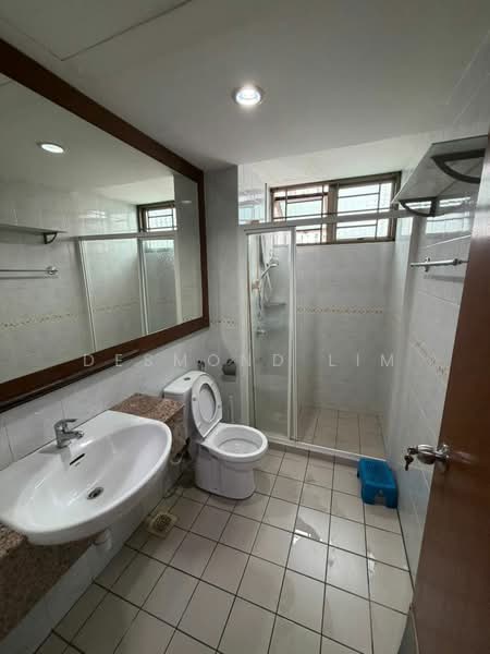 Apartment for Rent at Molek Pine 1 - Desmond Lim - Bathroom - PropertyGuru.com.my