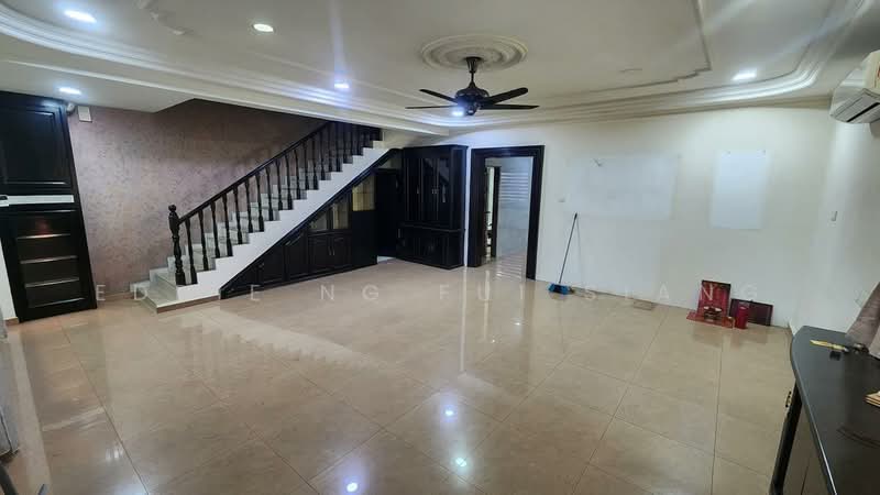 Rumah Berkembar untuk Dijual di Klang (Selangor) - Eddie Ng Fui Siang - Living Room - PropertyGuru.com.my