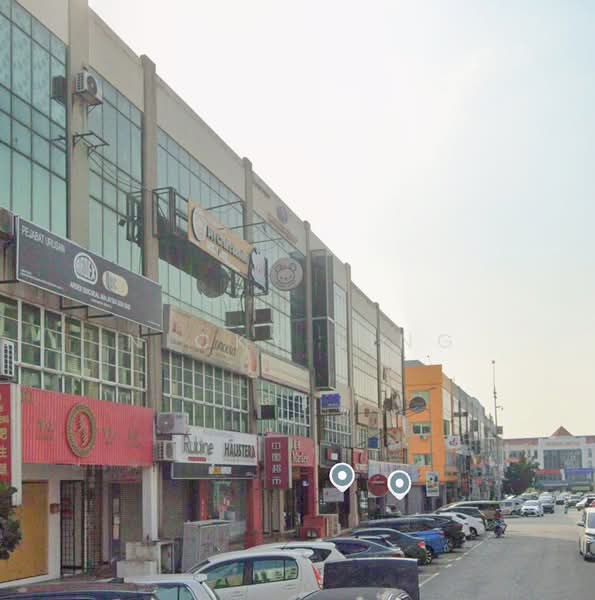 A 4 storey shop at bandar puteri puchong for sale - 2