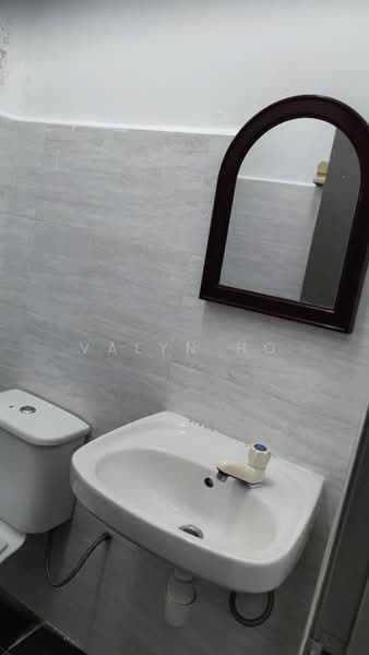 Apartment for Rent at Mutiara Perdana (Mutiara Court) - Valyn Ho - Bathroom - PropertyGuru.com.my