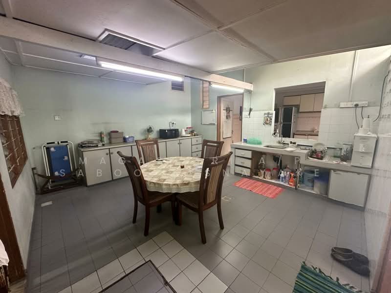 Bungalow for Sale in Petaling Jaya (Selangor) - Magasvari A/P Saboo Basnayake - Kitchen - PropertyGuru.com.my