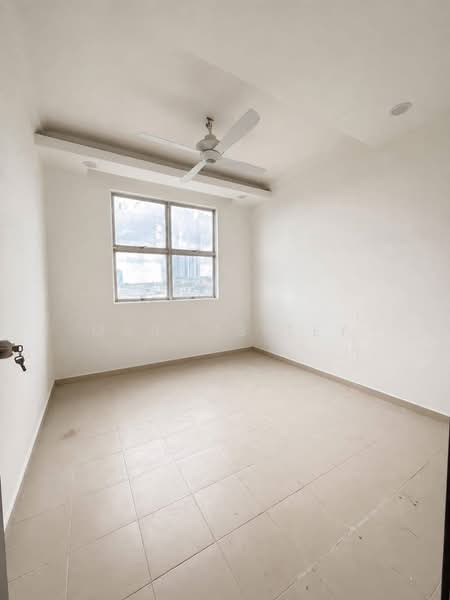 Apartment for Sale at Lake View Suites - Marcus Tey - Interior - PropertyGuru.com.my