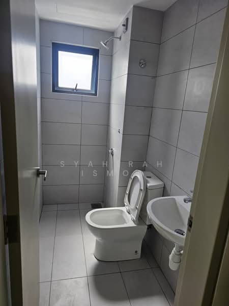 Servis Apartment untuk Disewa di Seiring Residensi - Syahirah Ismol - Bathroom - PropertyGuru.com.my