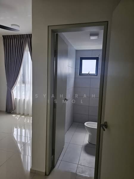 Servis Apartment untuk Disewa di Seiring Residensi - Syahirah Ismol - Bathroom - PropertyGuru.com.my