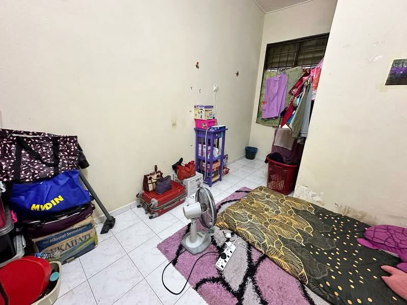 1-storey Terraced House for Sale in Taman Krubong Jaya (Krubong) - How Liew - Bedroom - PropertyGuru.com.my