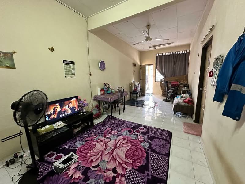 1-storey Terraced House for Sale in Taman Krubong Jaya (Krubong) - How Liew - Living Room - PropertyGuru.com.my
