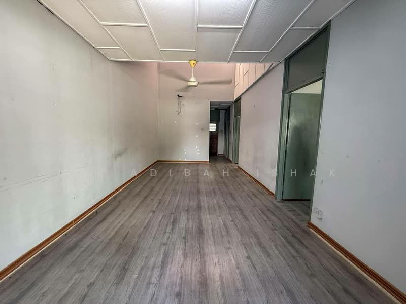 Rumah Teres 1 Tingkat untuk Dijual di SS4 (Petaling Jaya) - Nur Adibah Ishak - PropertyGuru.com.my