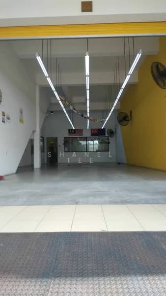 Shop for Sale in Kampung Baru Yap Tau Sah (Kluang) - Shanel Tee - Entrance - PropertyGuru.com.my