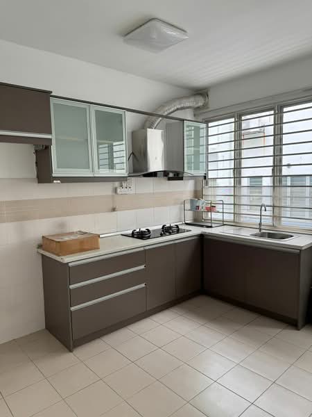 Townhouse for Rent in Petaling Jaya (Selangor) - Kerry Tam - Kitchen - PropertyGuru.com.my