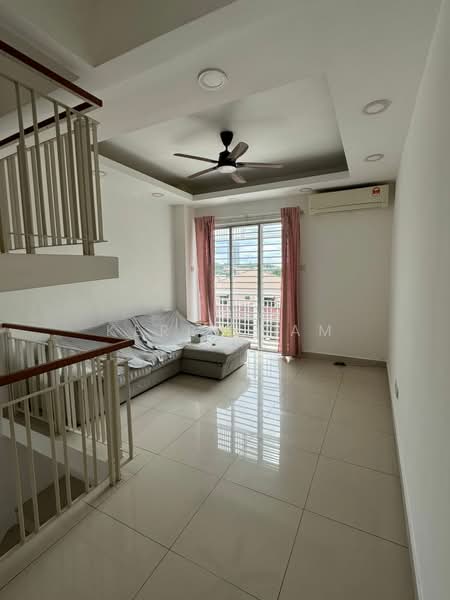 Townhouse for Rent in Petaling Jaya (Selangor) - Kerry Tam - Living Room - PropertyGuru.com.my