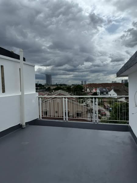 Townhouse for Rent in Petaling Jaya (Selangor) - Kerry Tam - Exterior - PropertyGuru.com.my