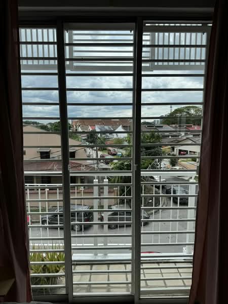 Townhouse for Rent in Petaling Jaya (Selangor) - Kerry Tam - View - PropertyGuru.com.my
