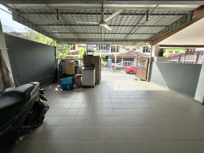 Rumah Teres 2 Tingkat untuk Dijual di Taman Kajang Perdana (Kajang) - Azli Ibrahim - Exterior - PropertyGuru.com.my