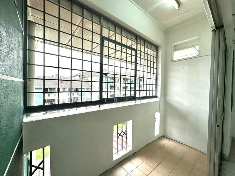 Condominium for Sale at D' Tinggian Suasana - Azli Ibrahim - Corridor - PropertyGuru.com.my