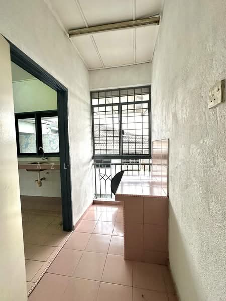 Condominium for Sale at D' Tinggian Suasana - Azli Ibrahim - Kitchen - PropertyGuru.com.my