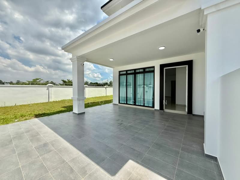 2-storey Terraced House for Rent in Bandar Seri Alam (Masai) - Chloe Chin - Exterior - PropertyGuru.com.my