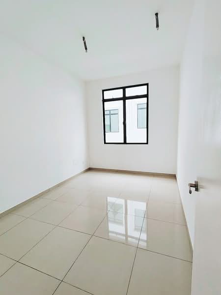 2-storey Terraced House for Sale in Bandar Seri Alam (Masai) - Yvonne Lim - Interior - PropertyGuru.com.my