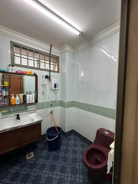 2-storey Terraced House for Sale in Mutiara Rini (Skudai) - Calvin Wong - Bathroom - PropertyGuru.com.my