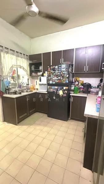 Rumah Teres 2 Tingkat untuk Dijual di Taman Puncak Jalil (Seri Kembangan) - Azli Ibrahim - Kitchen - PropertyGuru.com.my