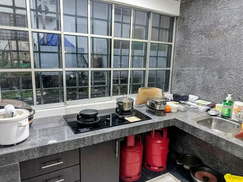 Taman Bukit Serdang Seksyen 11 - 3