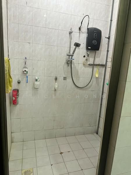 Taman Bukit Serdang Seksyen 11 - 5