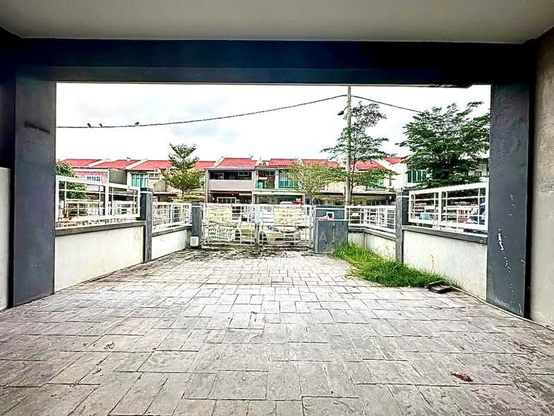 Rumah Teres 2 Tingkat untuk Dijual di Taman Pelangi Semenyih 2 (Semenyih) - Azli Ibrahim - Exterior - PropertyGuru.com.my