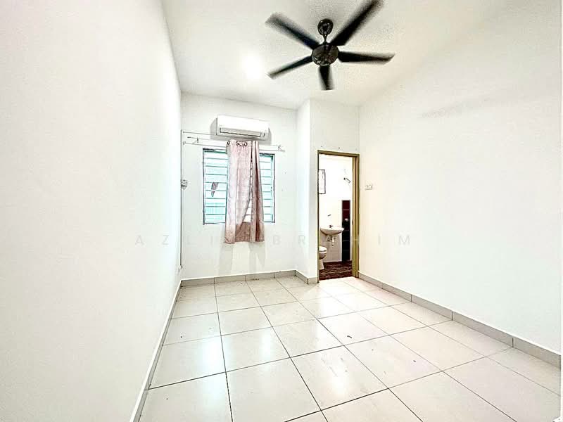 Rumah Teres 2 Tingkat untuk Dijual di Taman Pelangi Semenyih 2 (Semenyih) - Azli Ibrahim - Interior - PropertyGuru.com.my