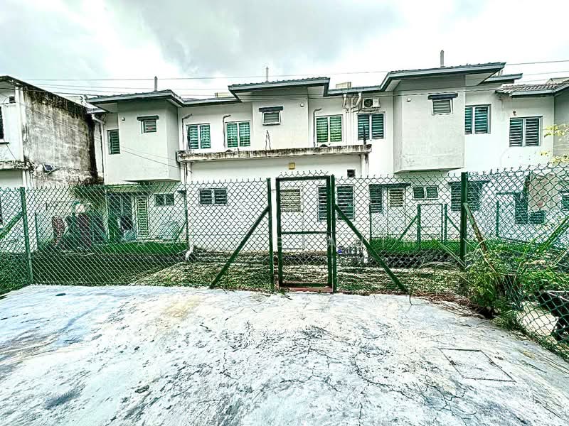 Rumah Teres 2 Tingkat untuk Dijual di Taman Pelangi Semenyih 2 (Semenyih) - Azli Ibrahim - Exterior - PropertyGuru.com.my
