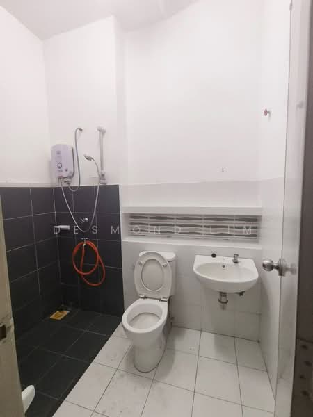 2-storey Terraced House for Sale in Tebrau (Johor) - Desmond Lim - Bathroom - PropertyGuru.com.my