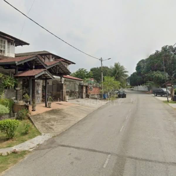 Rumah Berkembar untuk Dijual di Seksyen 11 (Shah Alam) - Alice Kuon - Exterior - PropertyGuru.com.my