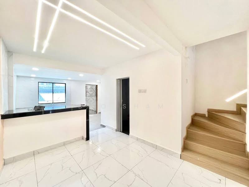Rumah Teres 2 Tingkat untuk Dijual di Taman Desa Cemerlang (Ulu Tiram) - Bro Sham - PropertyGuru.com.my