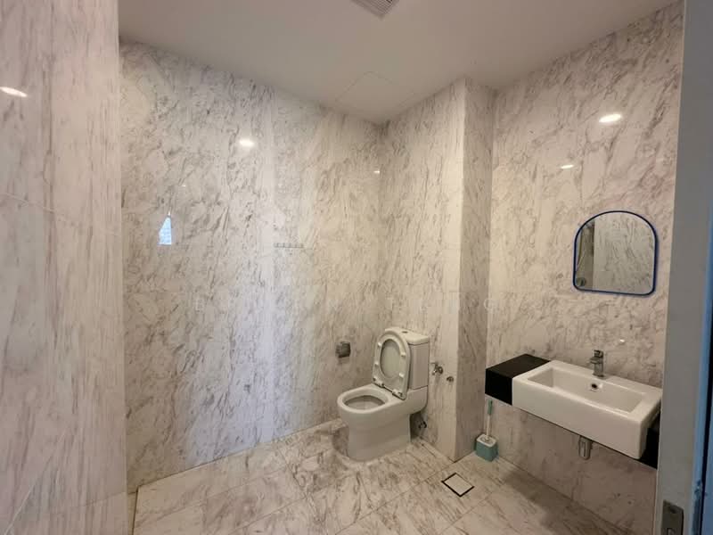 Servis Apartment untuk Disewa di Arte S - Bryan Teng - Bathroom - PropertyGuru.com.my