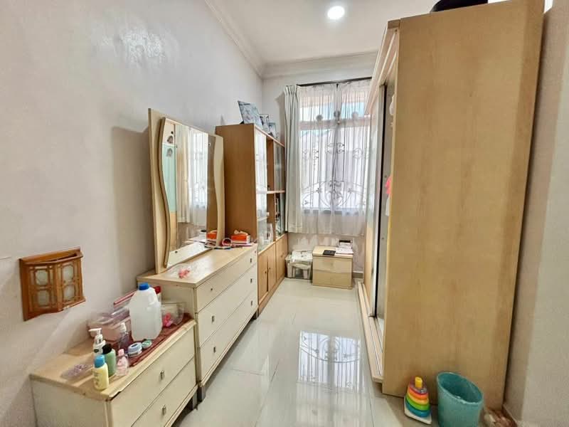 Rumah Teres 2 Tingkat untuk Dijual di Taman Desa Tebrau (Tebrau) - Kok Hui - Bedroom - PropertyGuru.com.my