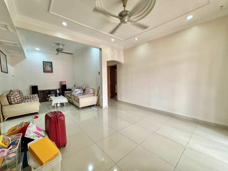 Rumah Teres 2 Tingkat untuk Dijual di Taman Desa Tebrau (Tebrau) - Kok Hui - Living Room - PropertyGuru.com.my