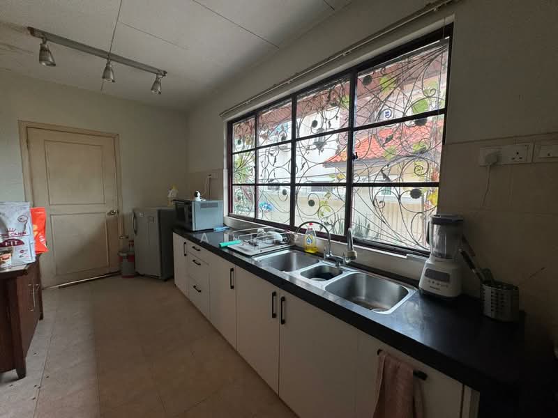 Bungalow for Sale in Ara Damansara (Selangor) - Allie . - Kitchen - PropertyGuru.com.my