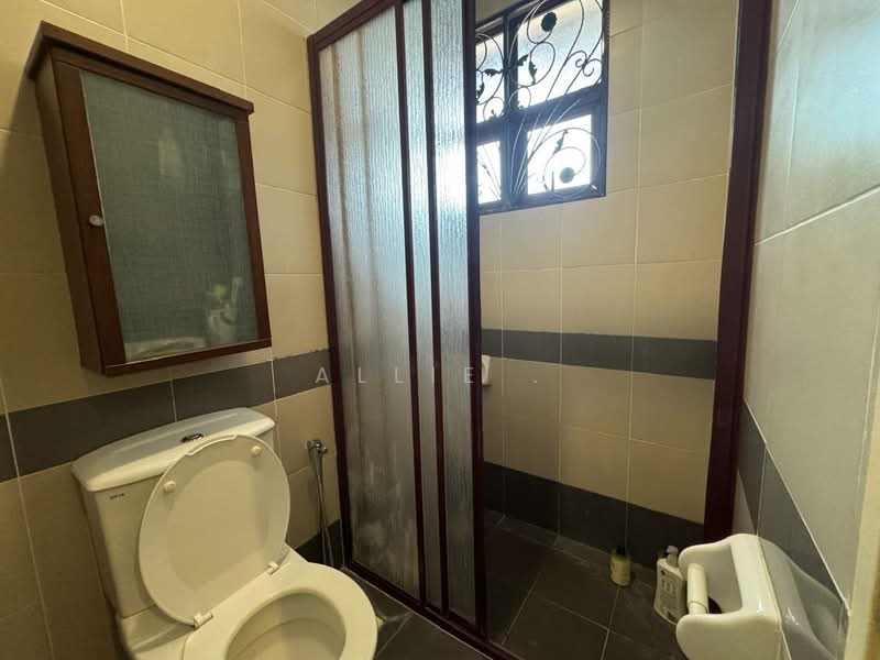 Bungalow for Sale in Ara Damansara (Selangor) - Allie . - Bathroom - PropertyGuru.com.my
