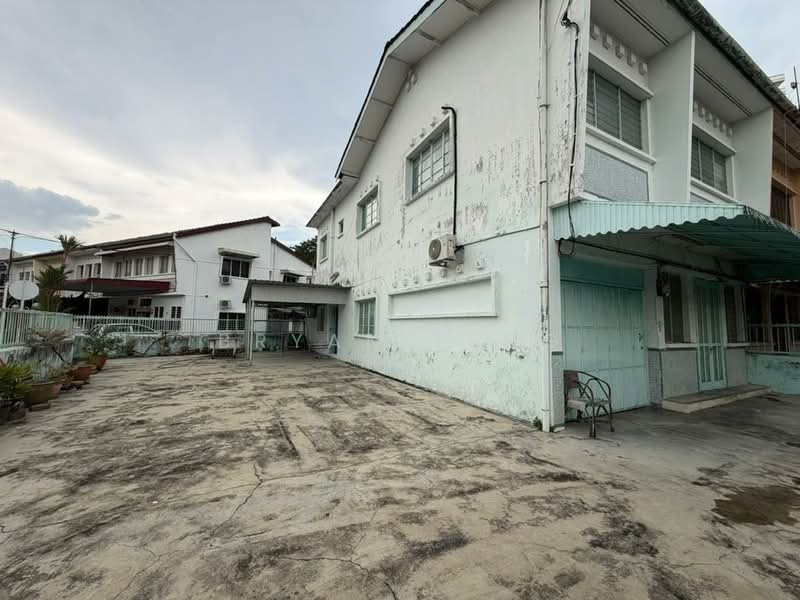 Rumah Teres 2 Tingkat untuk Dijual di Tanjung Tokong (Penang) - Bryan Teng - Exterior - PropertyGuru.com.my