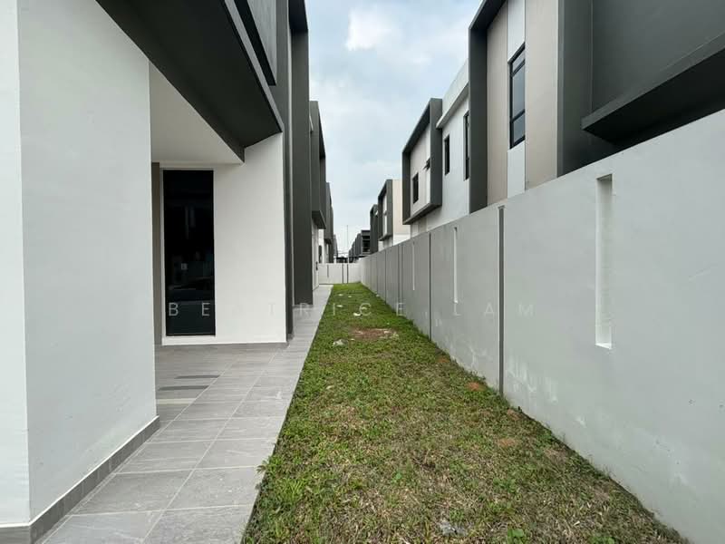 Semi-Detached House for Sale in Taman Sutera Utama (Skudai) - Beatrice Lam - Exterior - PropertyGuru.com.my
