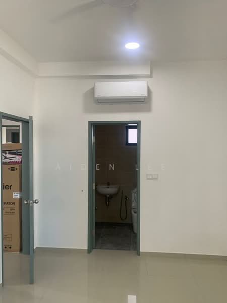 Service Residence for Rent at Parkland Residence - Aiden Lee - Bathroom - PropertyGuru.com.my