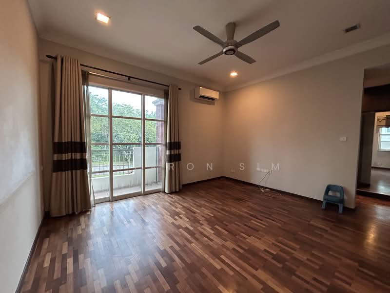 Rumah Berkembar untuk Dijual di Petaling Jaya (Selangor) - Sherron Sim - Living Room - PropertyGuru.com.my