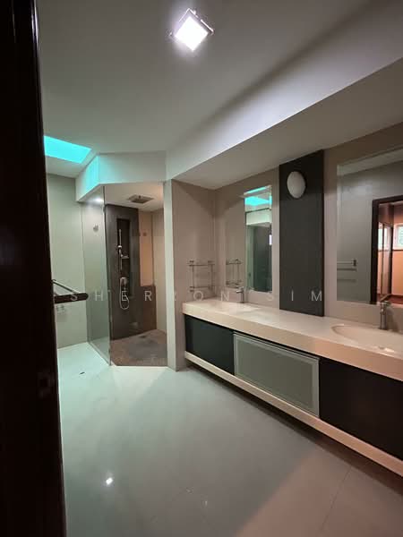 Rumah Berkembar untuk Dijual di Petaling Jaya (Selangor) - Sherron Sim - Bathroom - PropertyGuru.com.my