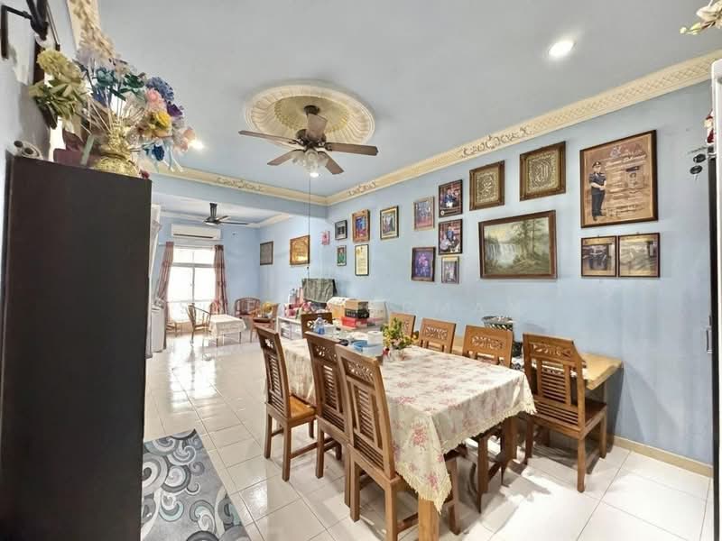 Rumah Teres untuk Dijual di Taman Nusa Damai (Pasir Gudang) - Sufi Norman - Dining Room - PropertyGuru.com.my