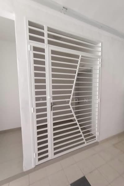 Servis Apartment untuk Dijual di V-Residensi 5 - Sean Yong - Entrance - PropertyGuru.com.my