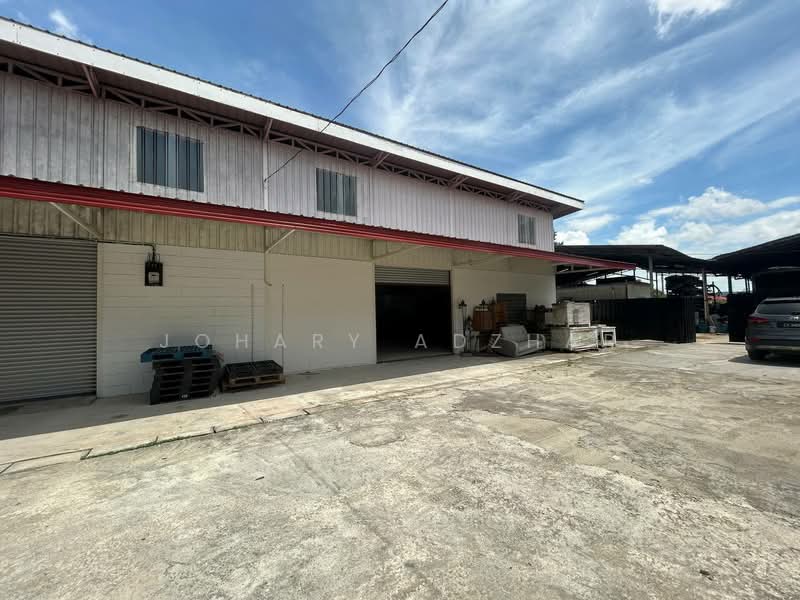 Retail Space for Rent in Kampung Melayu Subang (Sungai Buloh) - Johary Adzhar - Exterior - PropertyGuru.com.my