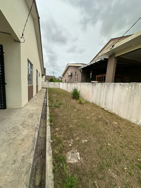 Rumah Berkembar untuk Dijual di Kampung Sungai Soi (Kuantan) - Mohammad Azizi - PropertyGuru.com.my