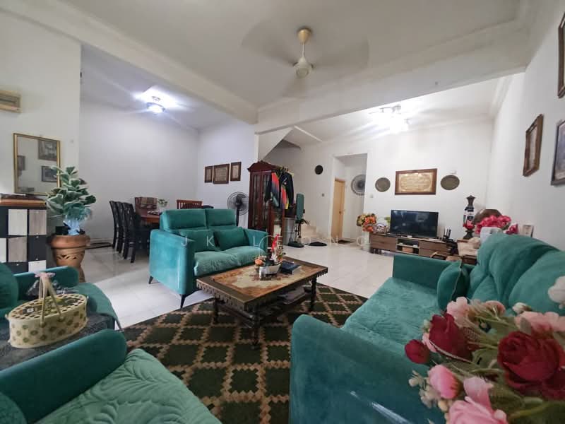 Rumah Teres untuk Dijual di Bandar Puteri Klang (Klang) - JK Leong - Living Room - PropertyGuru.com.my