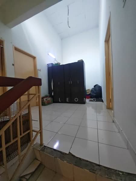 Rumah Teres untuk Dijual di Bandar Puteri Klang (Klang) - JK Leong - Corridor - PropertyGuru.com.my